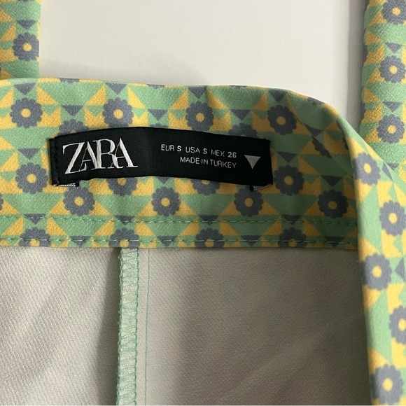 Zara Yellow Green Printed Flare Pants Bottoms S - Picture 2 of 11